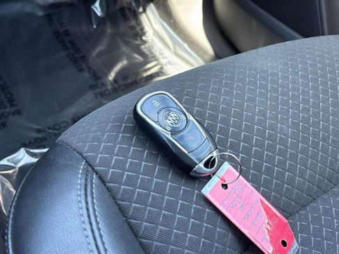 Used 2019 Buick Encore Preferred image 28