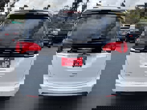 New 2025 Chrysler Voyager LX image 5