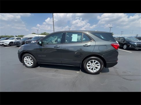 Used 2018 Chevrolet Equinox LS image 5