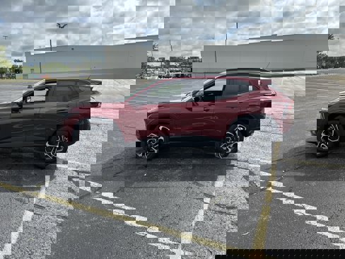 New 2025 Chevrolet Trax RS w/ Sunroof Package image 8