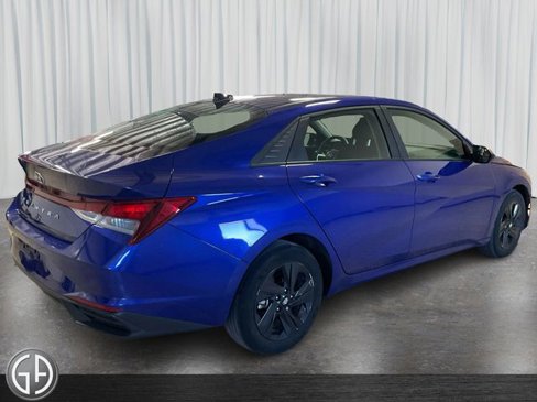 Used 2023 Hyundai Elantra SEL image 5