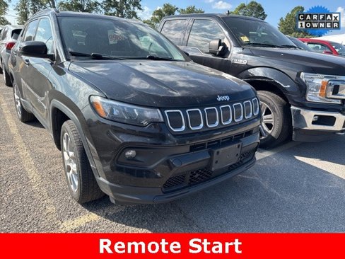 Used 2022 Jeep Compass Latitude image 3
