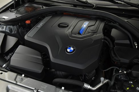 Certified 2023 BMW 330e w/ Driving Assistance Package image 26