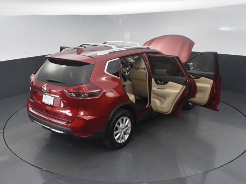 Used 2019 Nissan Rogue SV image 24