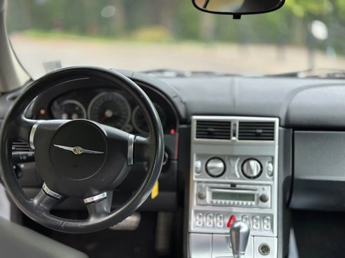 Used 2005 Chrysler Crossfire Limited image 14