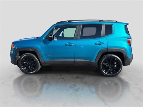 Used 2022 Jeep Renegade Altitude w/ Convenience Group image 2