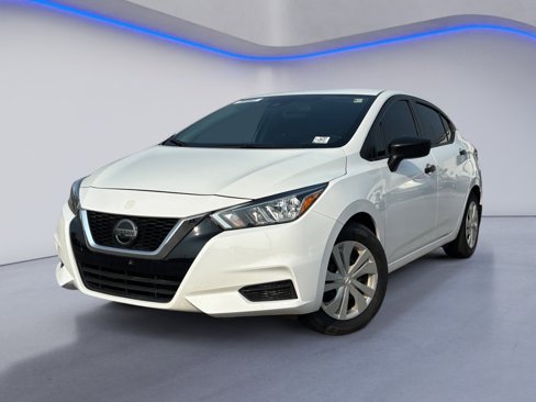 Used 2021 Nissan Versa S image 2