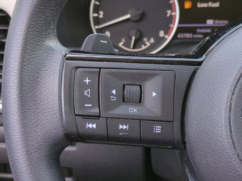 Used 2021 Nissan Rogue SV image 21