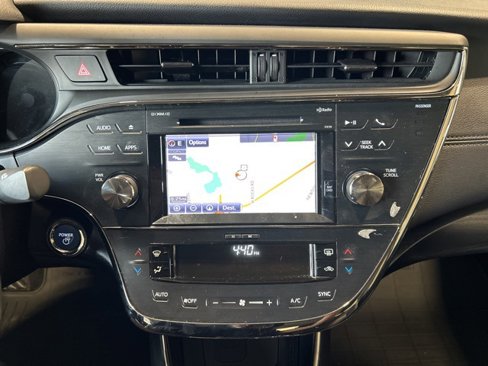 Used 2016 Toyota Avalon XLE Premium image 6