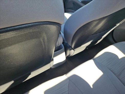Used 2016 Hyundai Accent SE image 16
