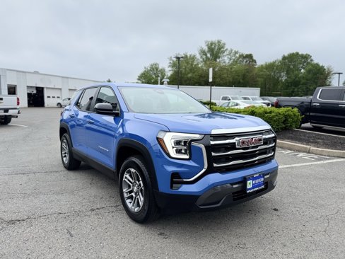 Used 2025 GMC Terrain Elevation image 8