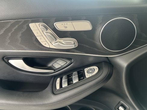 Used 2018 Mercedes-Benz GLC 300 image 18