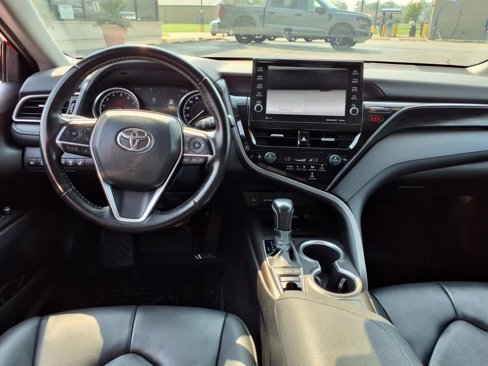 Used 2023 Toyota Camry XLE image 19