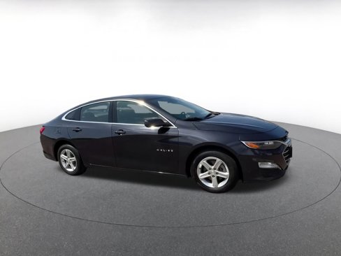 Used 2023 Chevrolet Malibu LT w/ Driver Confidence Package image 2