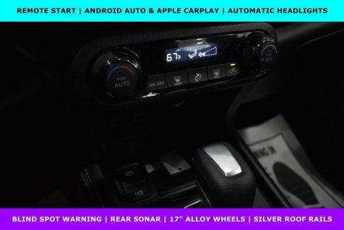 Used 2021 Nissan Kicks SV image 21