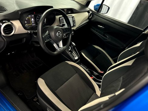 Used 2021 Nissan Versa SV image 16