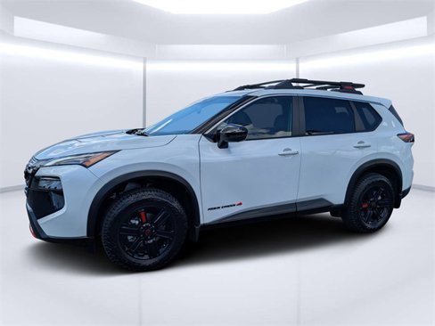 Used 2025 Nissan Rogue SV w/ Rock Creek Premium Package image 7