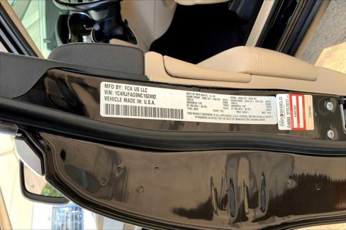 Certified 2022 Jeep Grand Cherokee Laredo E image 33