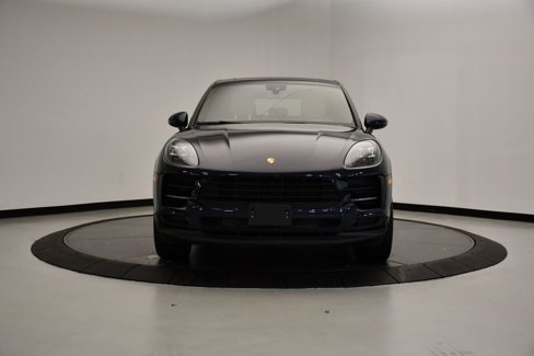 Certified 2021 Porsche Macan image 10