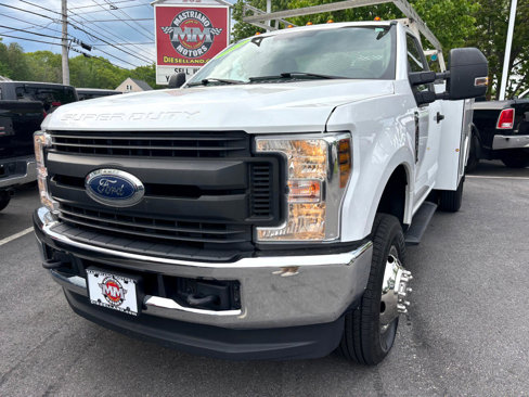 Used 2019 Ford F350 XL w/ XL Value Package image 3