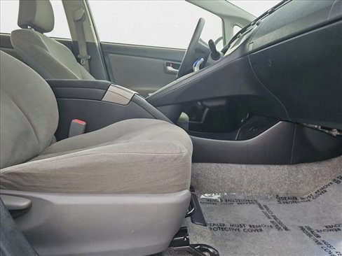 Used 2014 Toyota Prius Three image 20