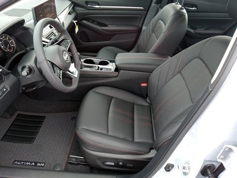 New 2024 Nissan Altima 2.5 SR w/ SR Premium Package image 9
