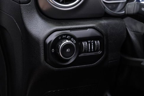 Used 2021 Jeep Wrangler Unlimited Rubicon image 75