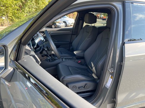 Used 2024 Audi Q3 2.0T Premium Plus image 18