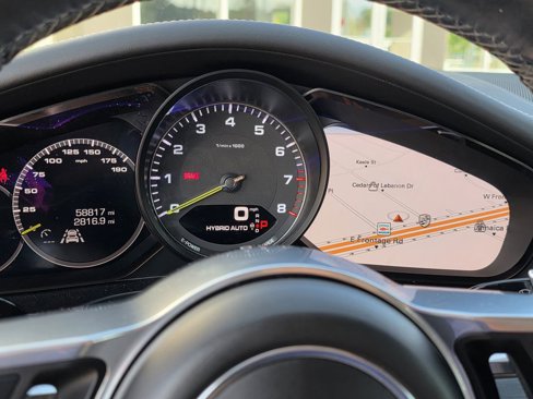 Certified 2018 Porsche Panamera 4 w/ Premium Package Plus image 22
