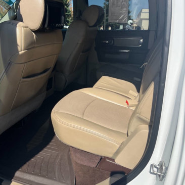 Used 2013 RAM 1500 Laramie w/ Convenience Group image 11