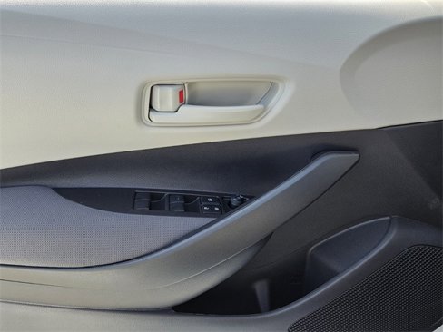 New 2025 Toyota Corolla LE image 32