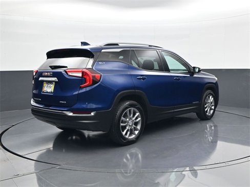 Used 2022 GMC Terrain SLT image 5