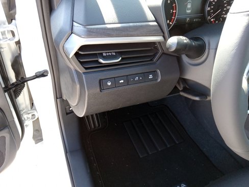 New 2024 Nissan Altima 2.5 SV w/ SV Premium Package image 11