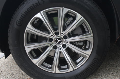Certified 2025 Mercedes-Benz GLC 300 image 12