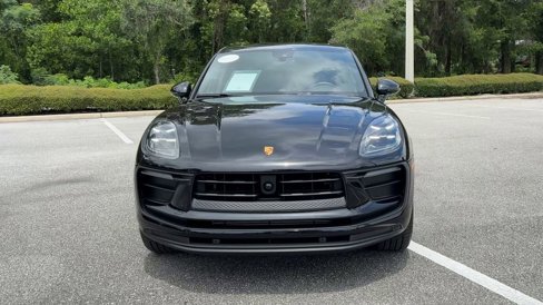 New 2025 Porsche Macan image 3