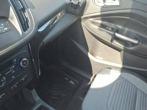 Used 2017 Ford Escape SE w/ Equipment Group 201A image 15