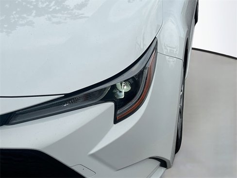 Used 2022 Toyota Corolla LE image 30