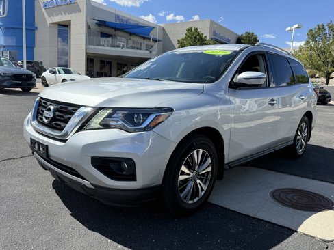 Used 2019 Nissan Pathfinder SL image 9