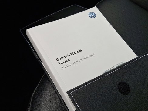 Certified 2019 Volkswagen Tiguan SE w/ Panoramic Sunroof Package image 26