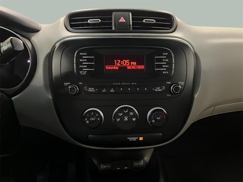 Used 2015 Kia Soul image 20