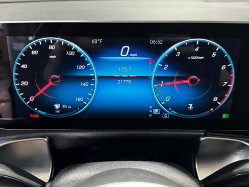 Used 2020 Mercedes-Benz GLB 250 4MATIC image 15