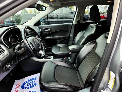 Used 2020 Jeep Compass Latitude image 16