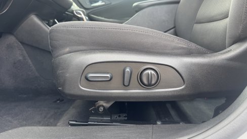 Used 2022 Chevrolet Malibu LT image 11