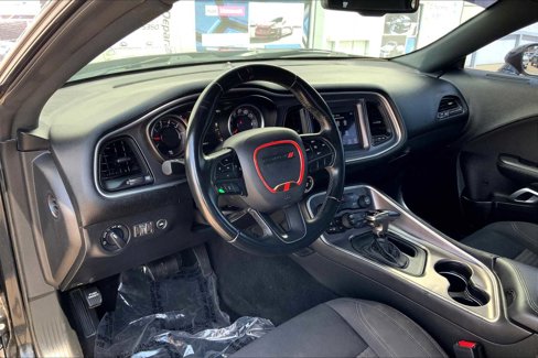Used 2019 Dodge Challenger SXT image 17