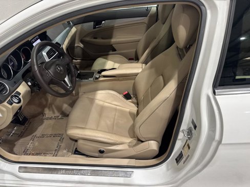 Used 2013 Mercedes-Benz C 250 Coupe image 28