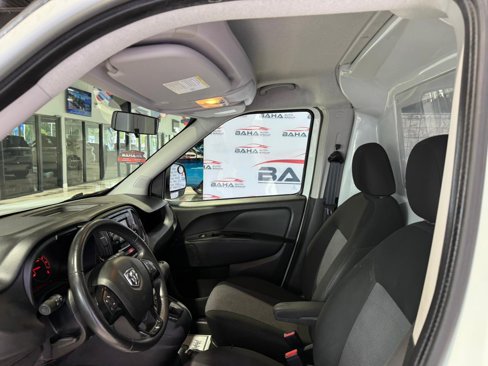 Used 2019 RAM ProMaster City Tradesman SLT image 29