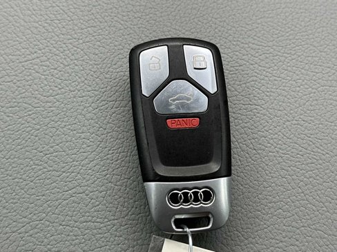 Used 2018 Audi Q5 Prestige w/ Prestige Package image 26