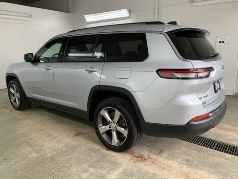 Used 2021 Jeep Grand Cherokee L Limited image 4