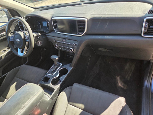 Used 2022 Kia Sportage LX image 12