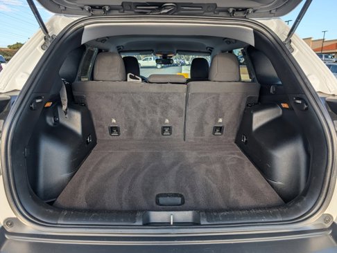 Used 2021 Jeep Cherokee Latitude image 9